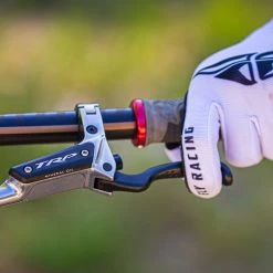 TRP HD-M846 DH-R EVO Scheibenbremse 10 TRP HD-M846 DH-R EVO Scheibenbremse -REIFEN E-Bike Reifen Importe Magasin TRP HD M846 DH R EVO Scheibenbremse silber d